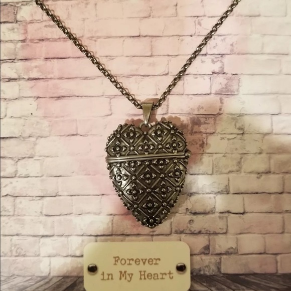 Demdaco Story Heart Pendant Forever 32" Necklace - Picture 2 of 5